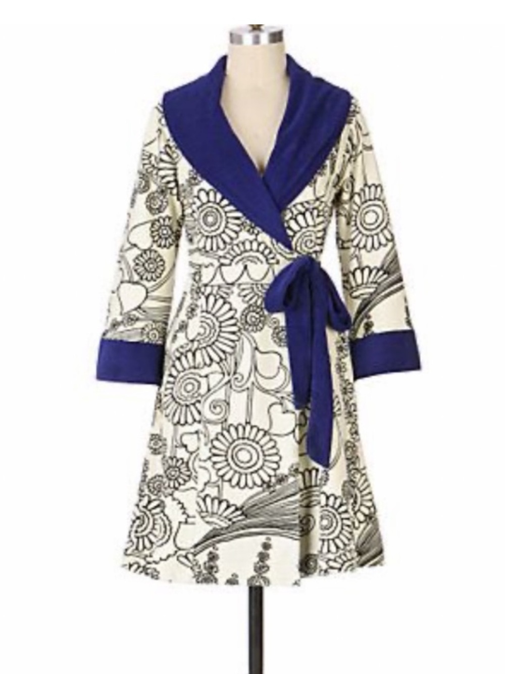 Anthropologie brand Lilka robe Small